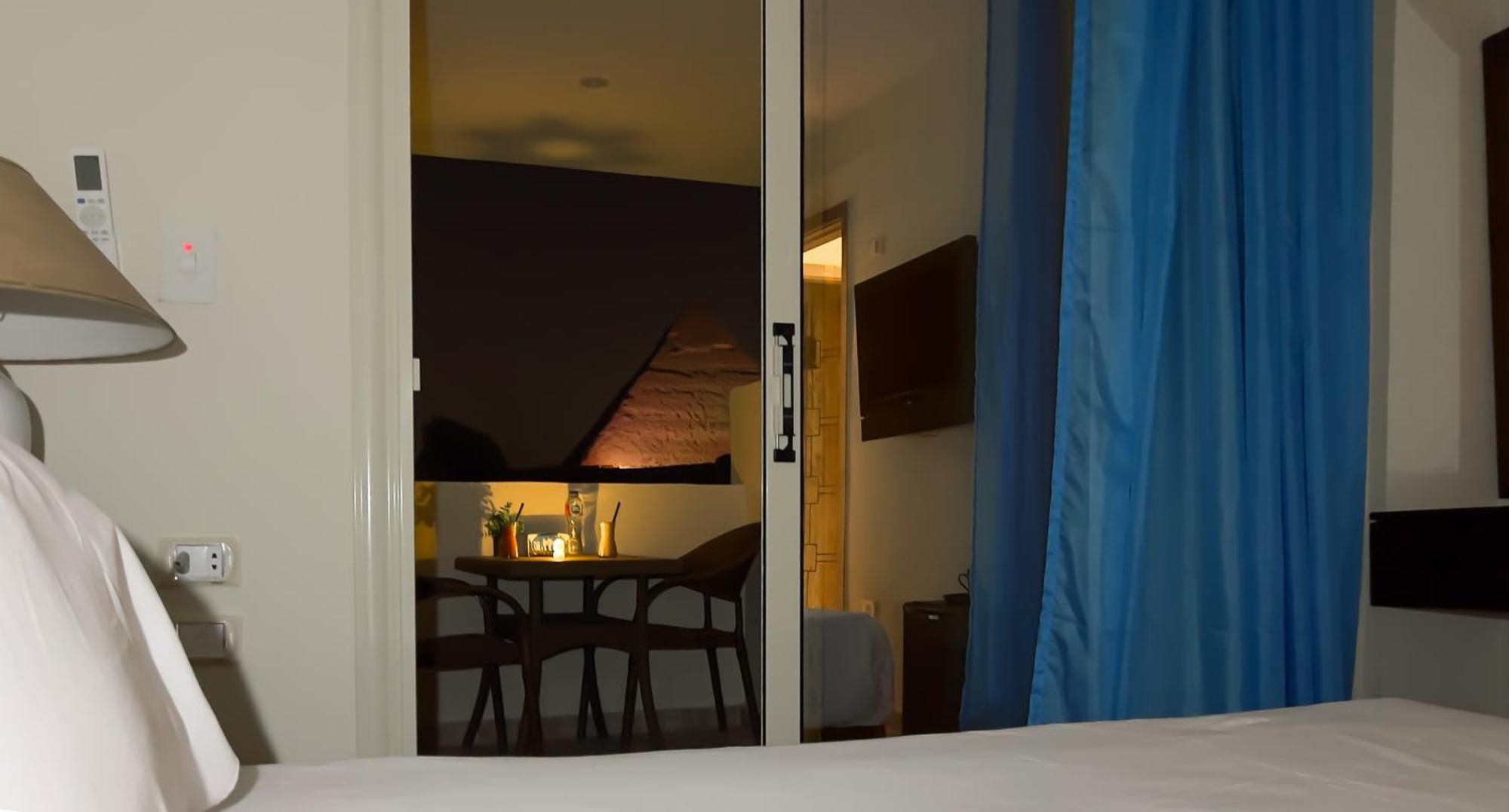 Pyramids Vista Inn Kafrat al Jabal Exterior photo