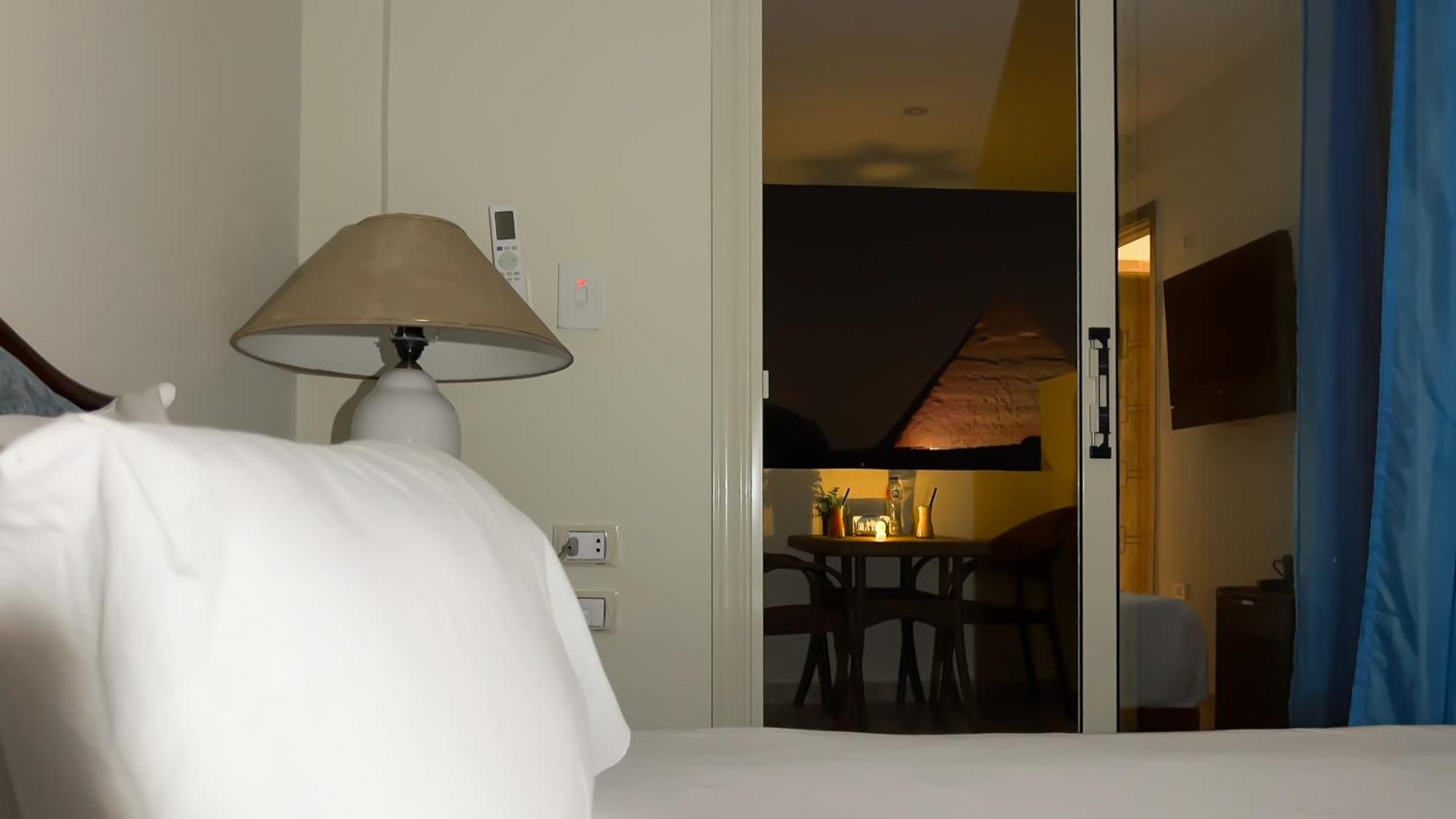 Pyramids Vista Inn Kafrat al Jabal Exterior photo